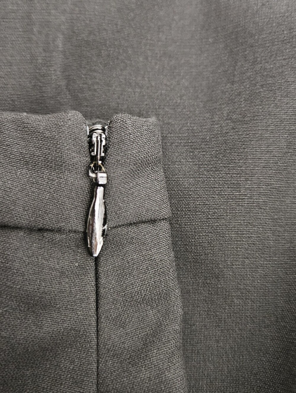 Michael Kors Straight Pencil Skirt Black Knee Length Side Zip Business Career 14 - Picture 3 of 6